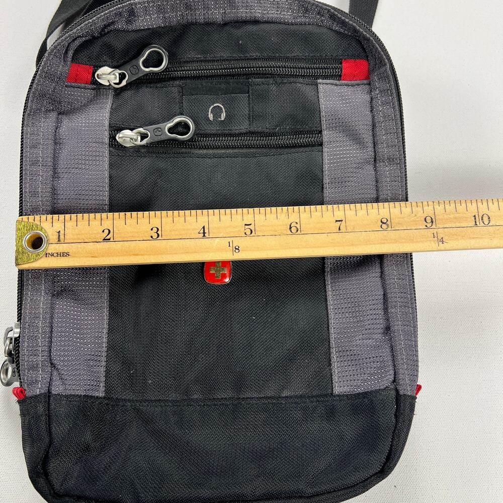 Wenger SwissGear SA1092 Vertical Boarding Travel  Bag Crossbody Canvas - Picture 4 of 9